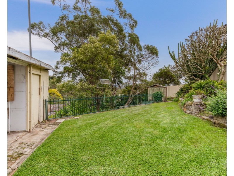 27 Rocklea Crescent, Sylvania NSW 2224