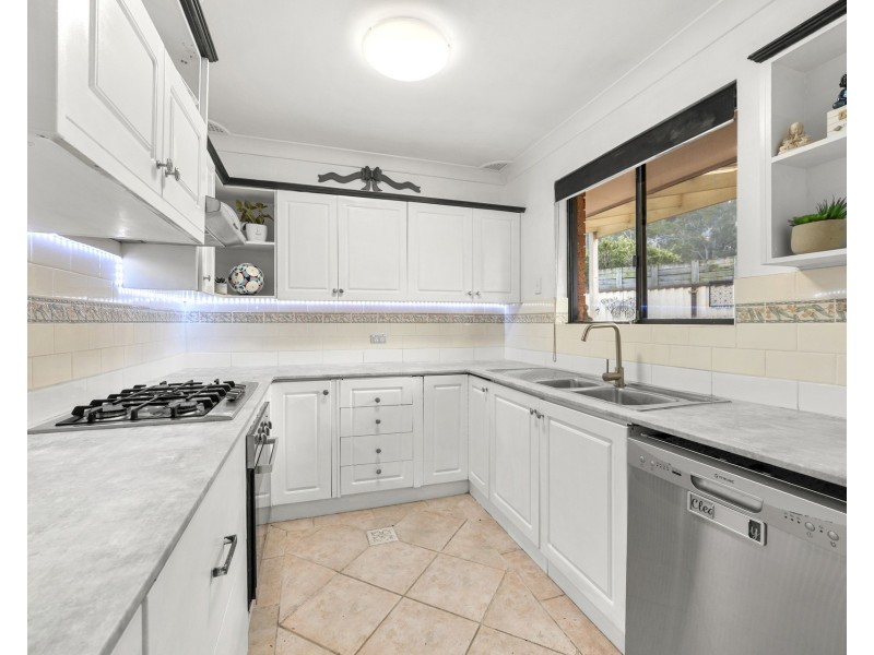 11 Prices Circuit, Woronora NSW 2232