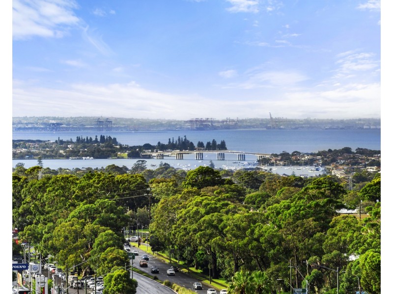 615/10 Village Place, Kirrawee NSW 2232