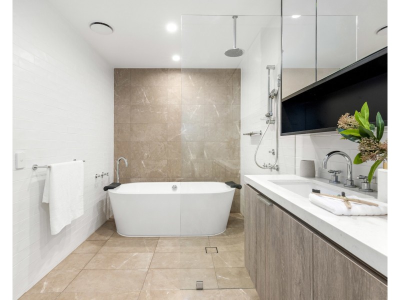 702/3 Dune Walk, Woolooware NSW 2230
