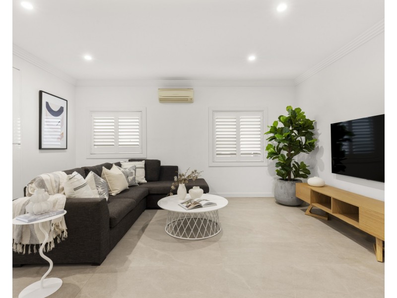 14 Pines Parade, Gymea NSW 2227