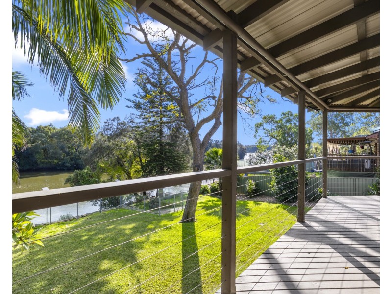 246 Henry Lawson Drive, Georges Hall NSW 2198