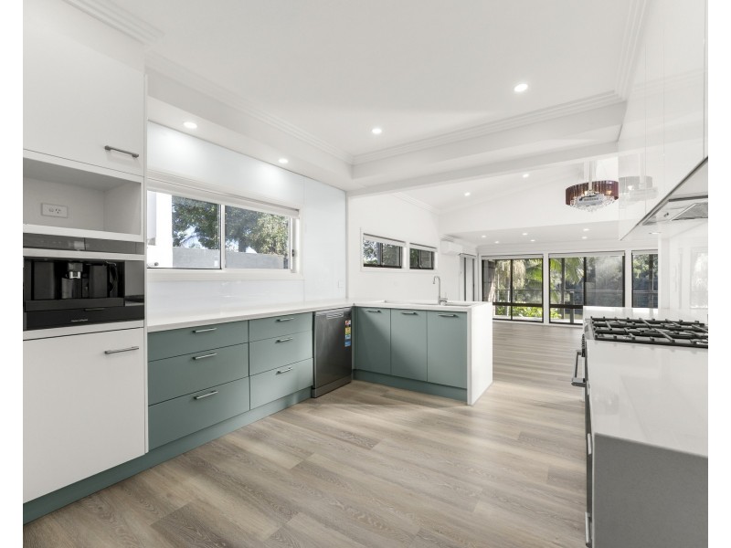 246 Henry Lawson Drive, Georges Hall NSW 2198