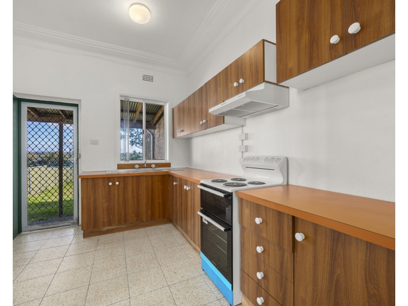Flat1/275 Willarong Road, Caringbah South NSW 2229
