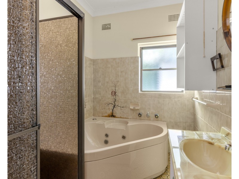 2A Gallipoli Street, Hurstville NSW 2220