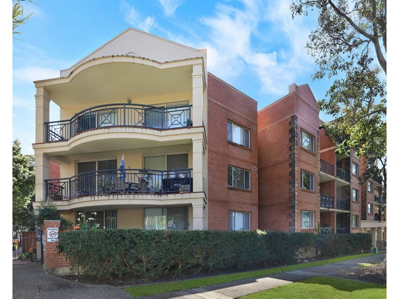 9/61 Glencoe Street, Sutherland NSW 2232