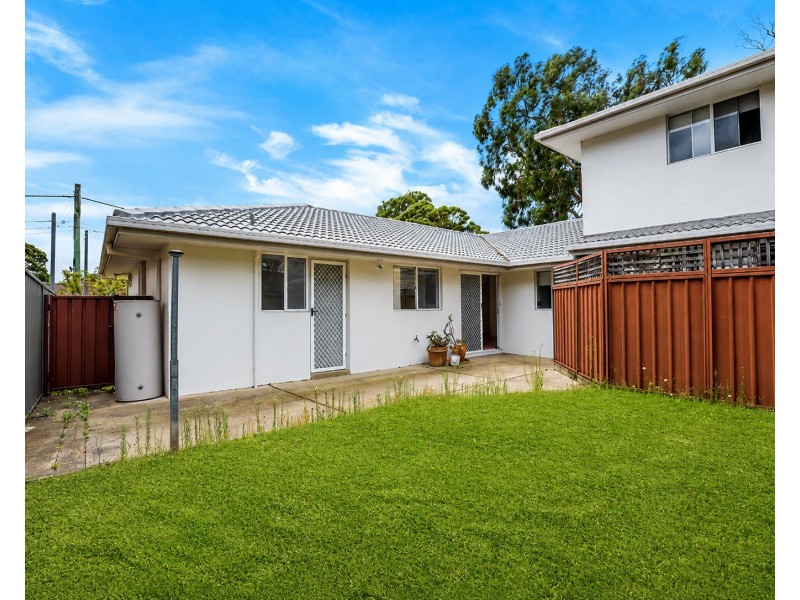 1/35 Girraween Avenue, Como NSW 2226