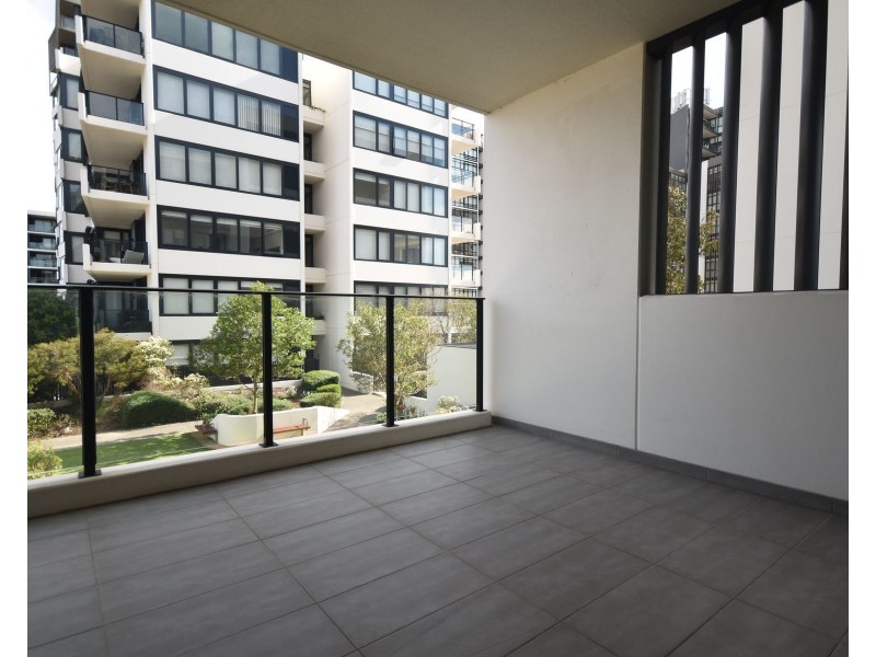 205/8 Foreshore Boulevard, Woolooware NSW 2230