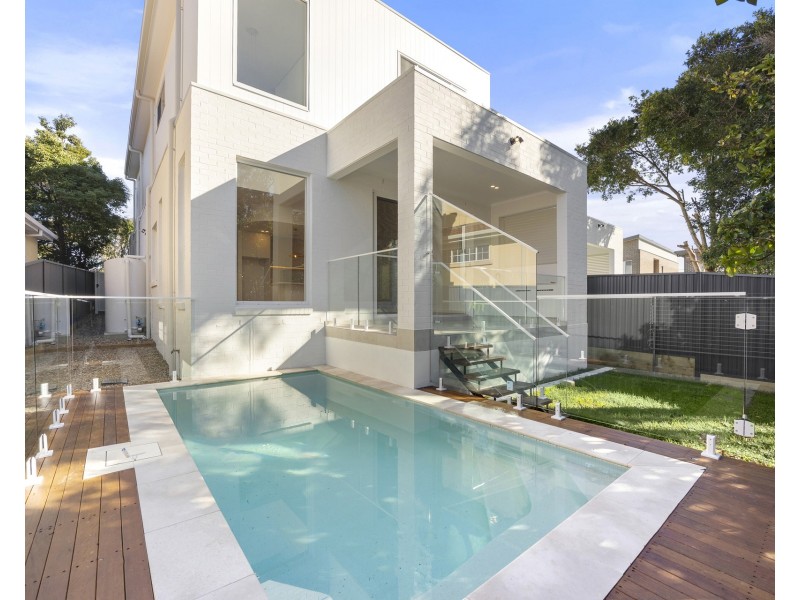 30j Saunders Bay Road, Caringbah South NSW 2229