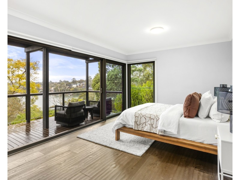 12 Stuart Close, Illawong NSW 2234