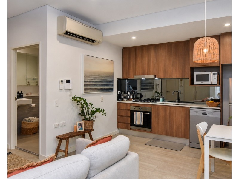 2/18 Pinnacle Street, Miranda NSW 2228