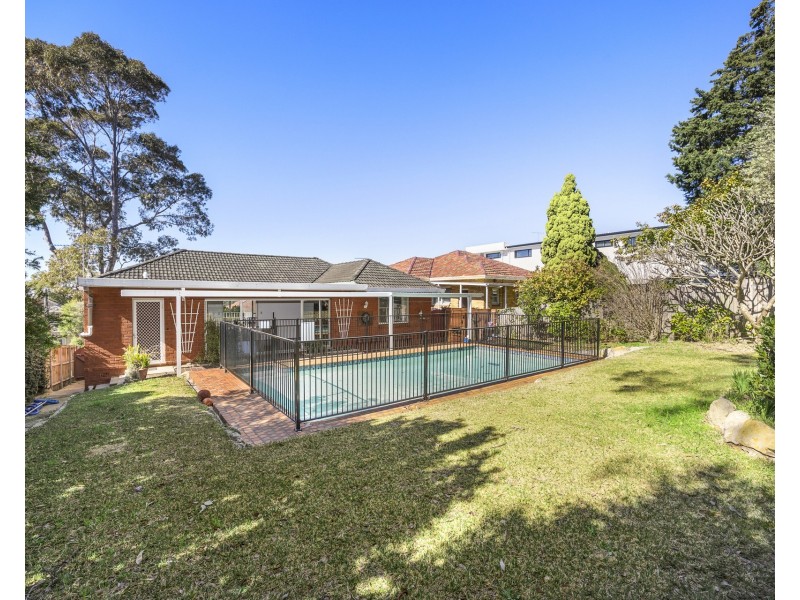 19 Craigholm Street, Sylvania NSW 2224