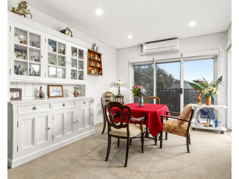 9/64 Flora Street, Kirrawee NSW 2232
