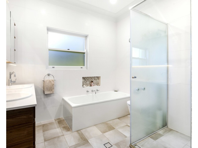 60 Rickard Road, Chipping Norton NSW 2170
