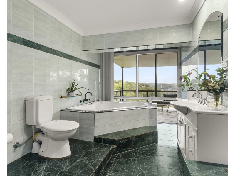 12 Bunbury Avenue, Sutherland NSW 2232