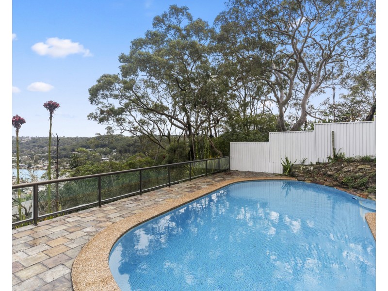 12 Bunbury Avenue, Sutherland NSW 2232
