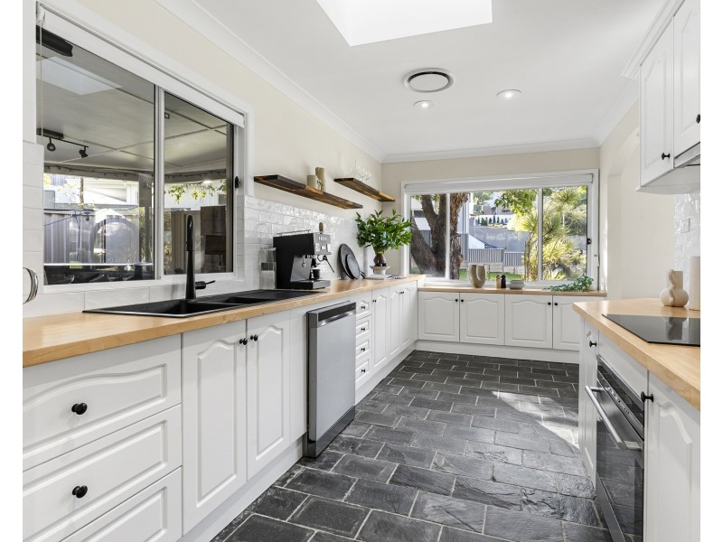 11 Wybalena Place, Jannali NSW 2226