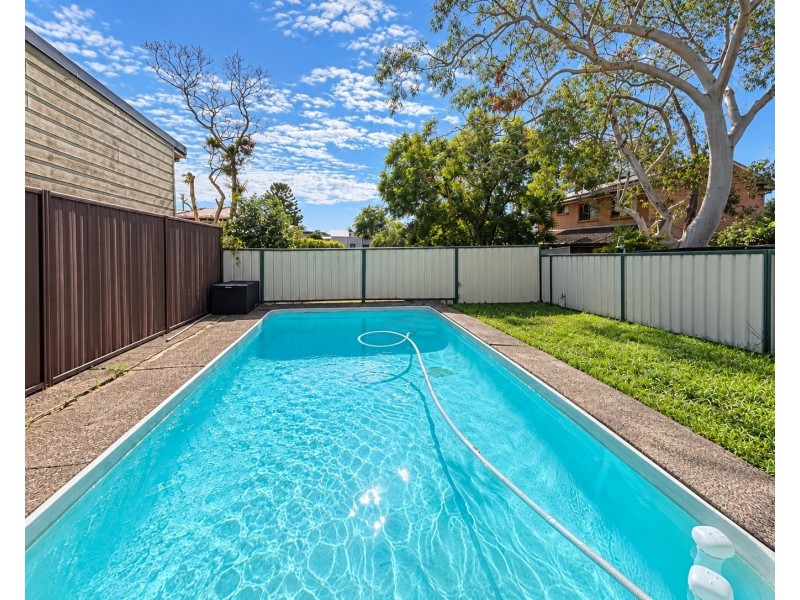 210 Gymea Bay Road, Gymea Bay NSW 2227