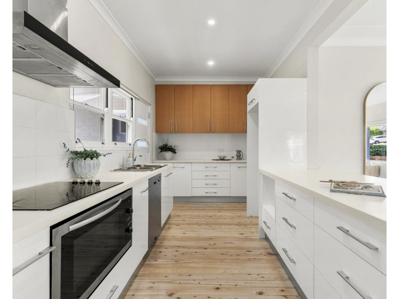 1 Gilmore Avenue, Kirrawee NSW 2232