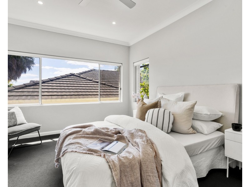 1 Gilmore Avenue, Kirrawee NSW 2232