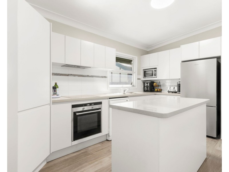 16 Tamar Street, Sutherland NSW 2232