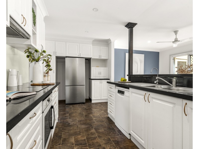 29 Kirrawee Avenue, Kirrawee NSW 2232