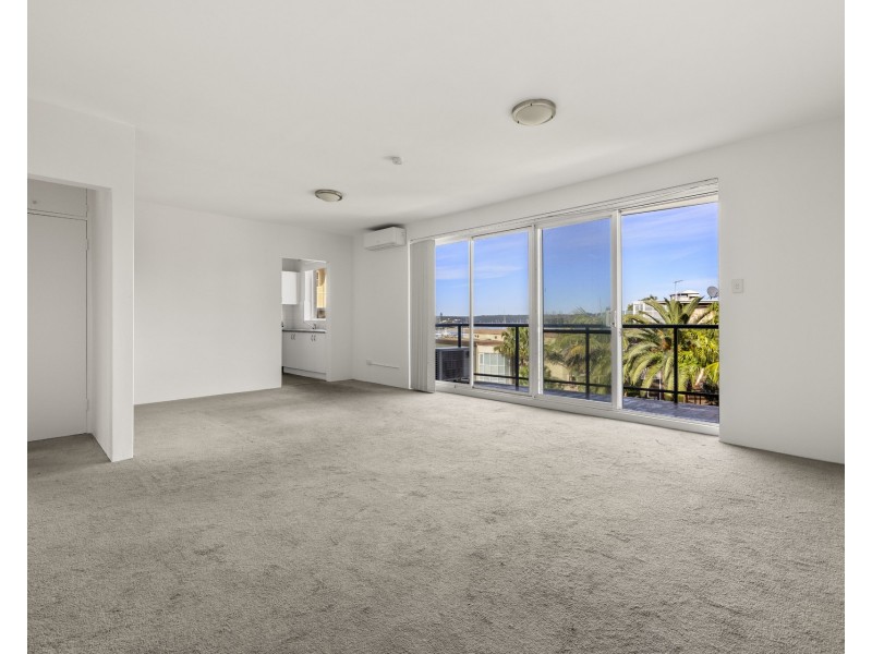 26/8-10 Deeban Walk, Cronulla NSW 2230
