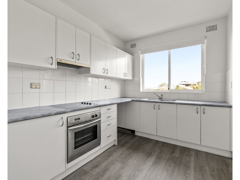 26/8-10 Deeban Walk, Cronulla NSW 2230
