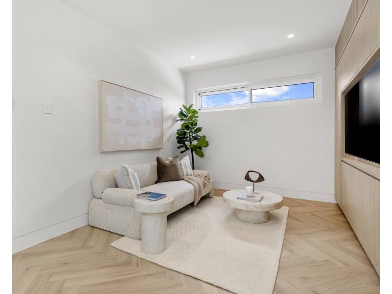 8b Glandore Street, Woolooware NSW 2230