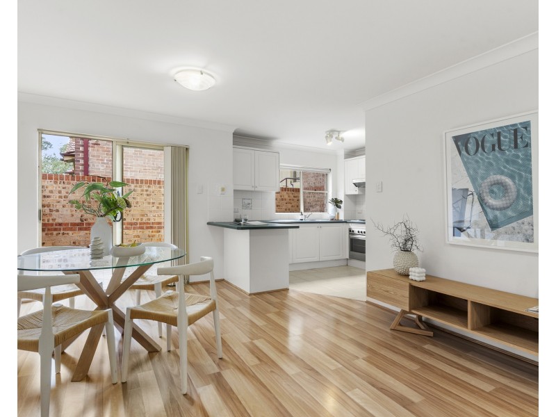 28/9-15 East Parade, Sutherland NSW 2232