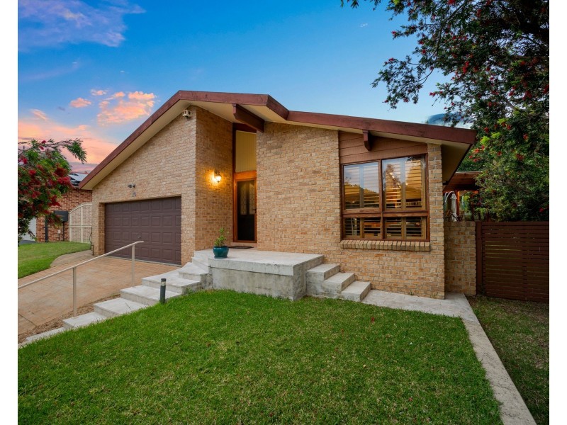 20 Parkwood Drive, Menai NSW 2234