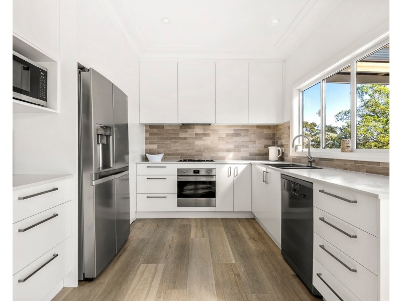 13 Bounty Avenue, Kirrawee NSW 2232