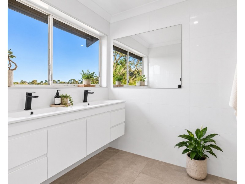 6 Valley Way, Gymea Bay NSW 2227
