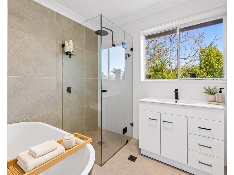 6 Valley Way, Gymea Bay NSW 2227