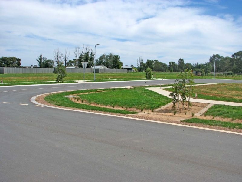 46 Kangaroo Way, Kyabram VIC 3620