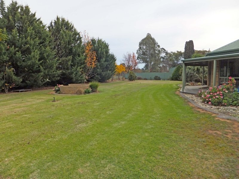 21 Carmaria Court, Kyabram VIC 3620
