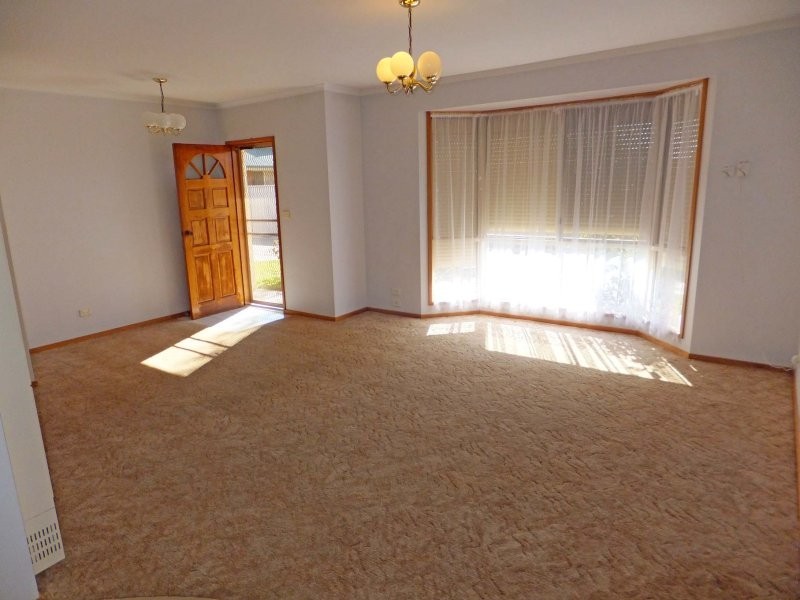 1/10 Munro Crescent, Kyabram VIC 3620