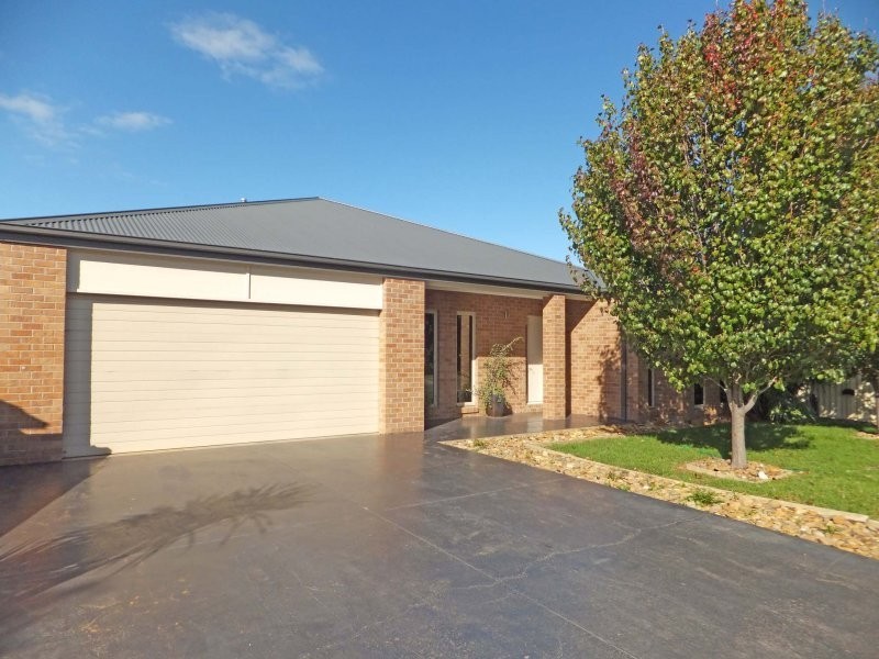 13 Goegan Drive, Kyabram VIC 3620