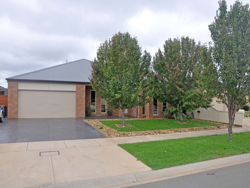 13 Goegan Drive, Kyabram VIC 3620