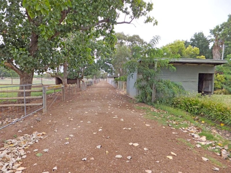 1012 Henderson Road, Tongala VIC 3621
