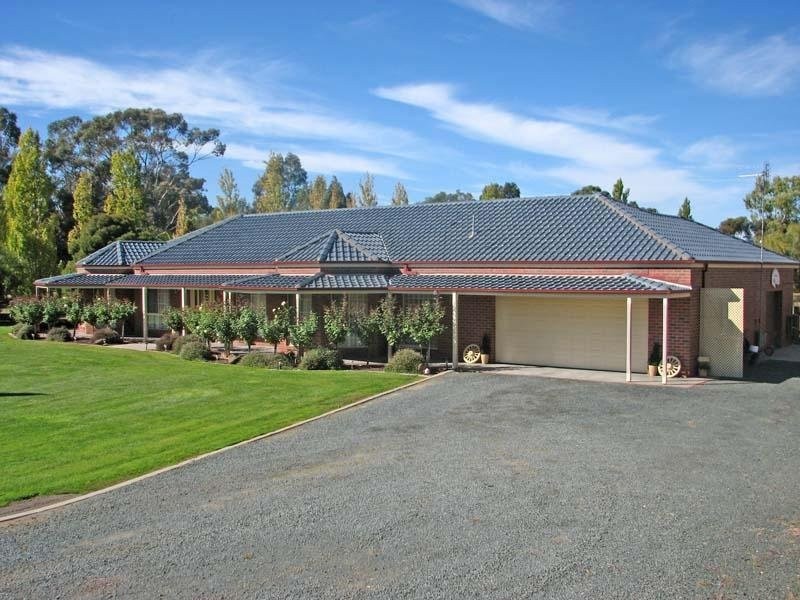 84 Howards Lane, Kyabram VIC 3620