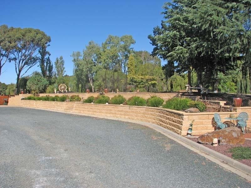 84 Howards Lane, Kyabram VIC 3620