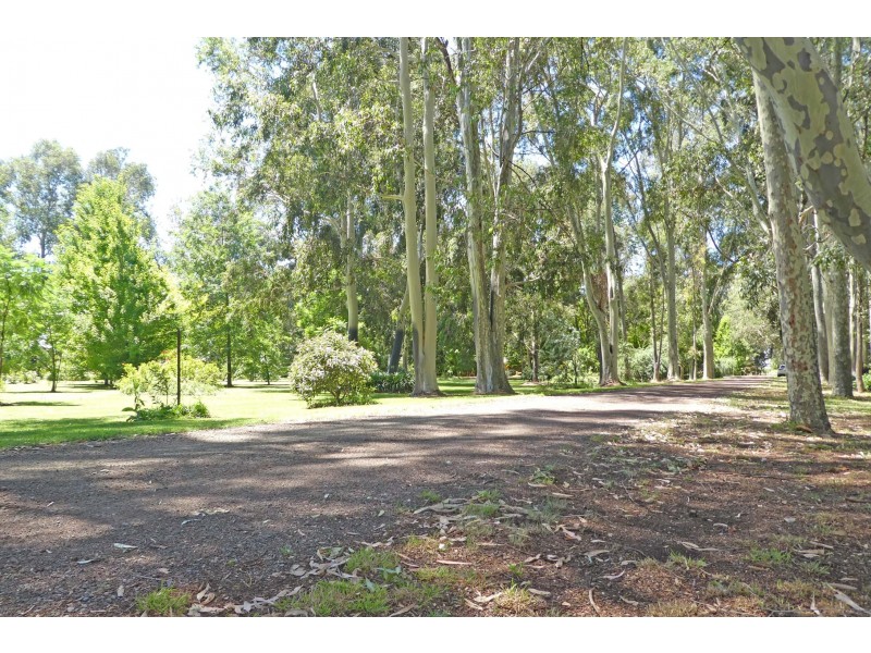53 Howards Lane, Kyabram VIC 3620