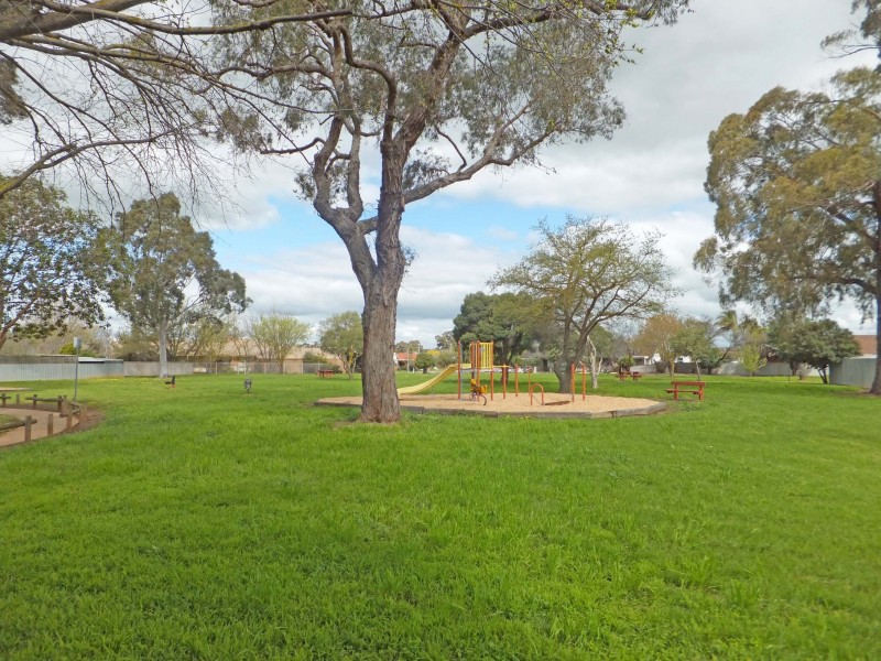 49 Bond Street, Kyabram VIC 3620