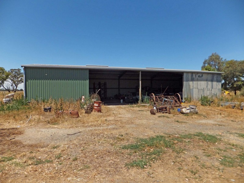 695 Andrews Road, Kyabram South VIC 3620