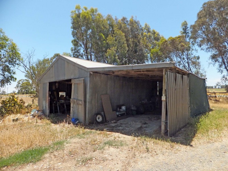 695 Andrews Road, Kyabram South VIC 3620