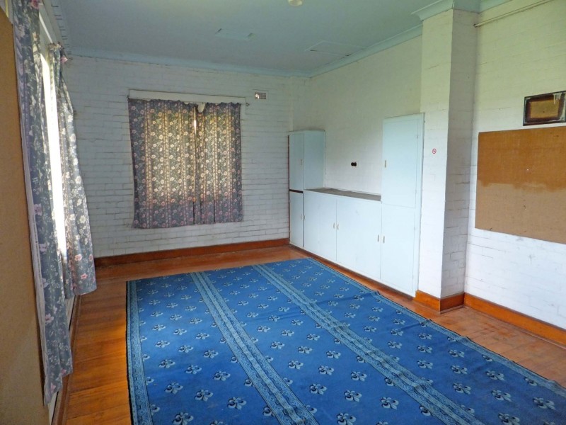 10 Robertson Street, Wyuna VIC 3620