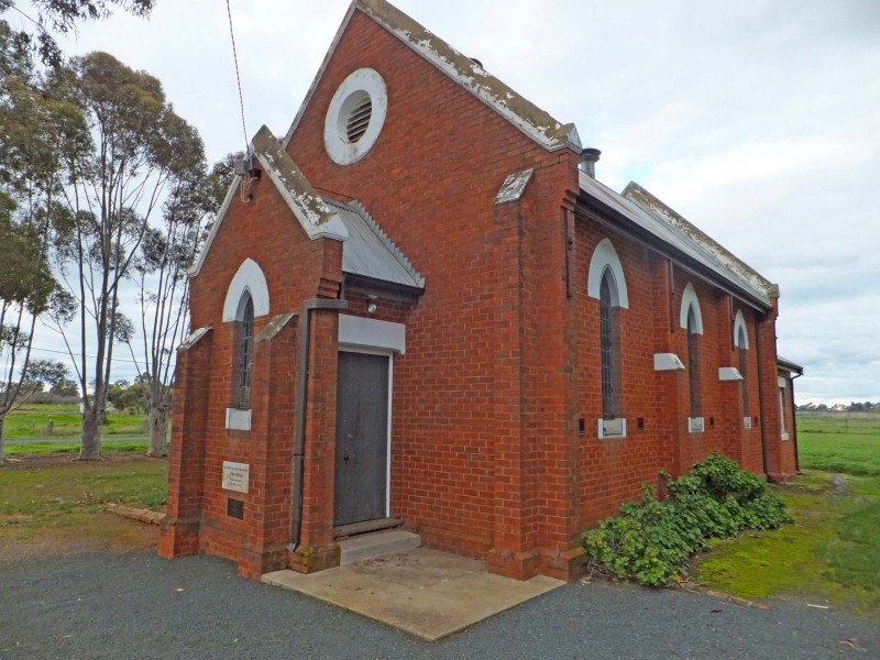 10 Robertson Street, Wyuna VIC 3620