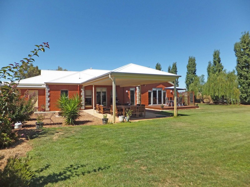 50  The Avenue, Kyabram VIC 3620