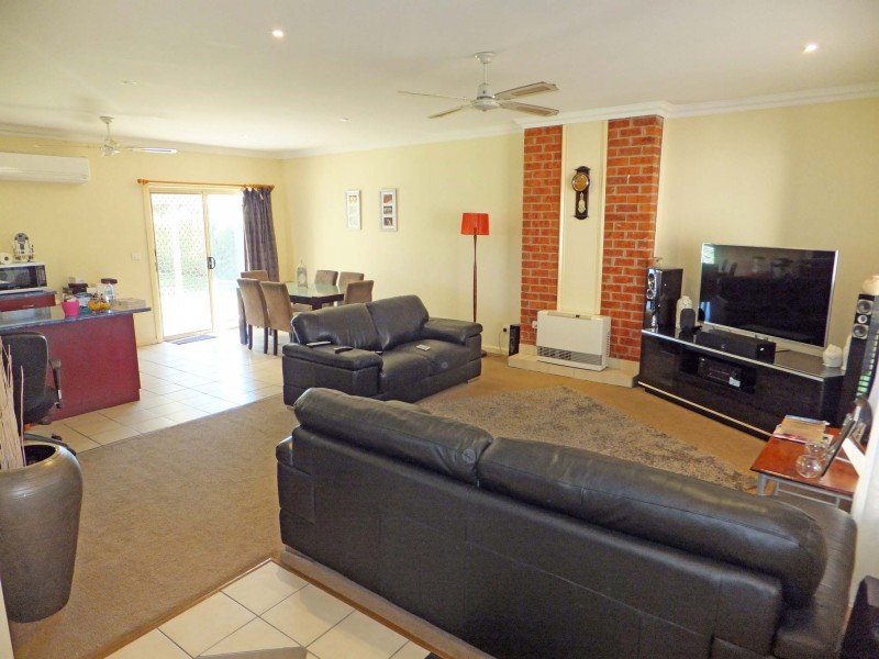 9 Underwood Grove, Kyabram VIC 3620